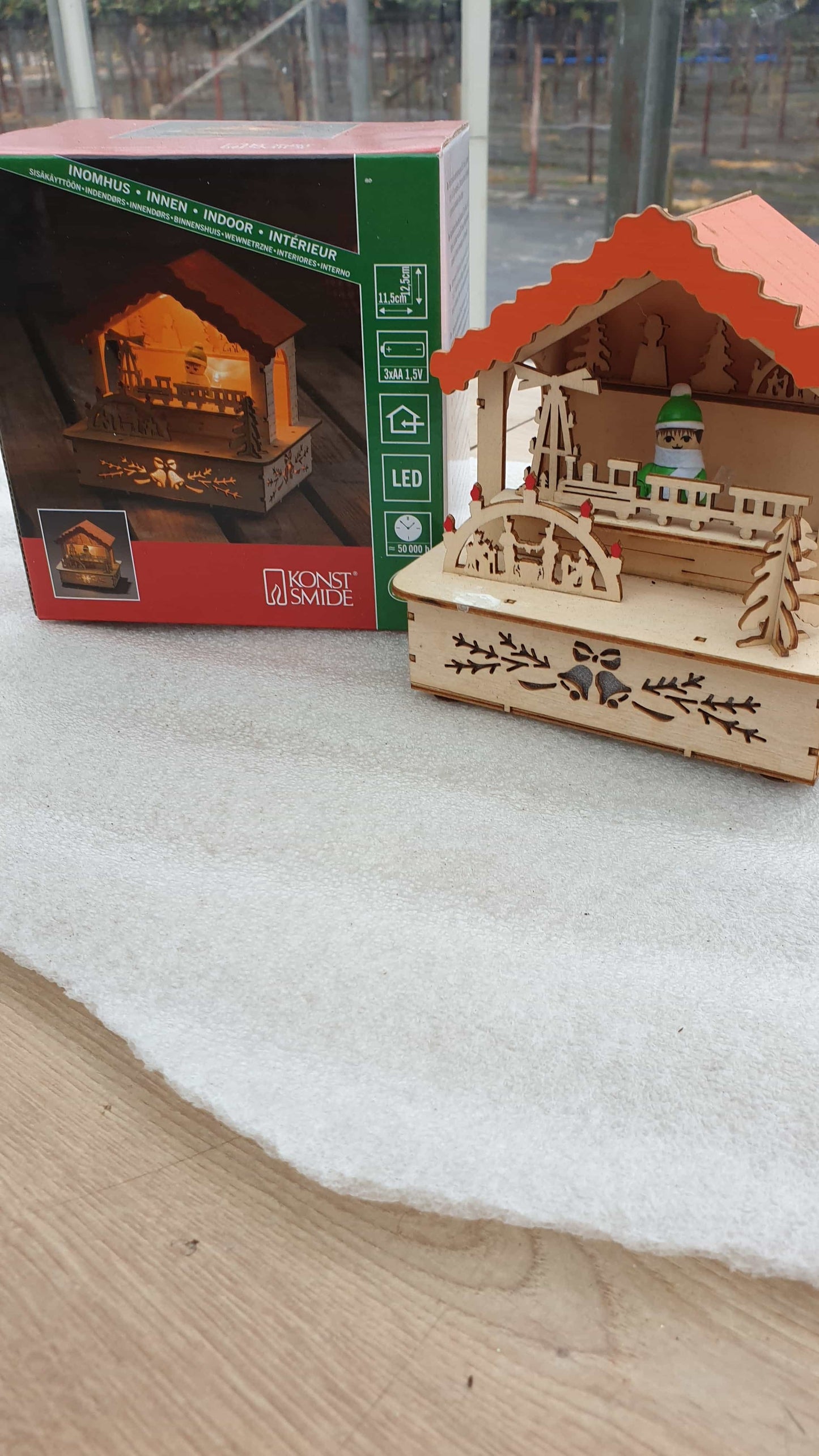 Wooden shop LED