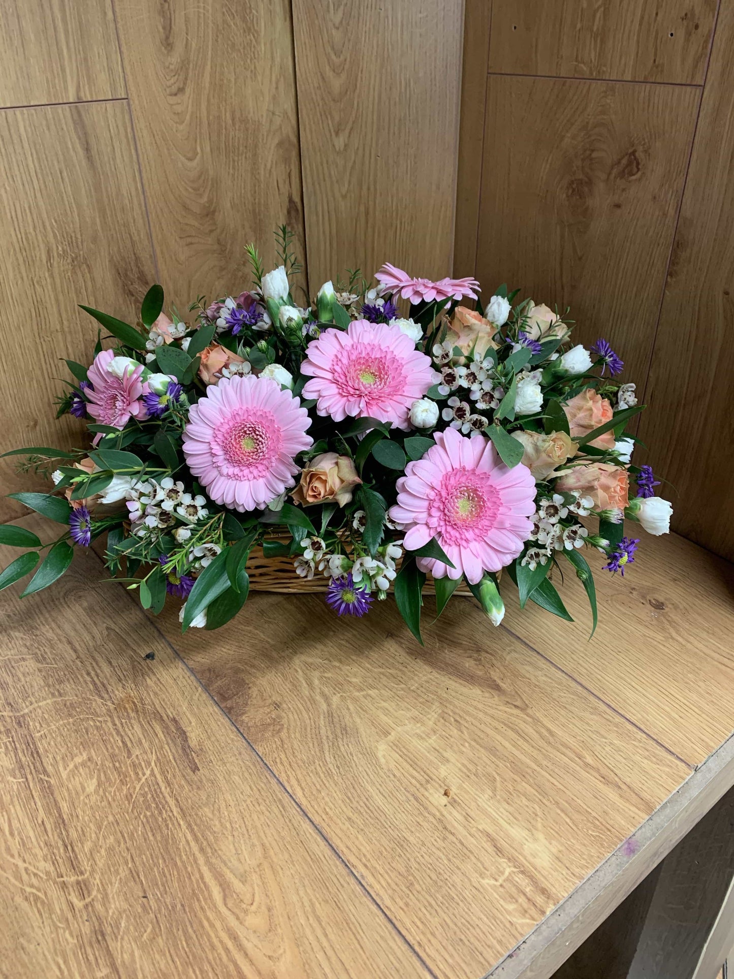 Floral Baskets from E25 to E60