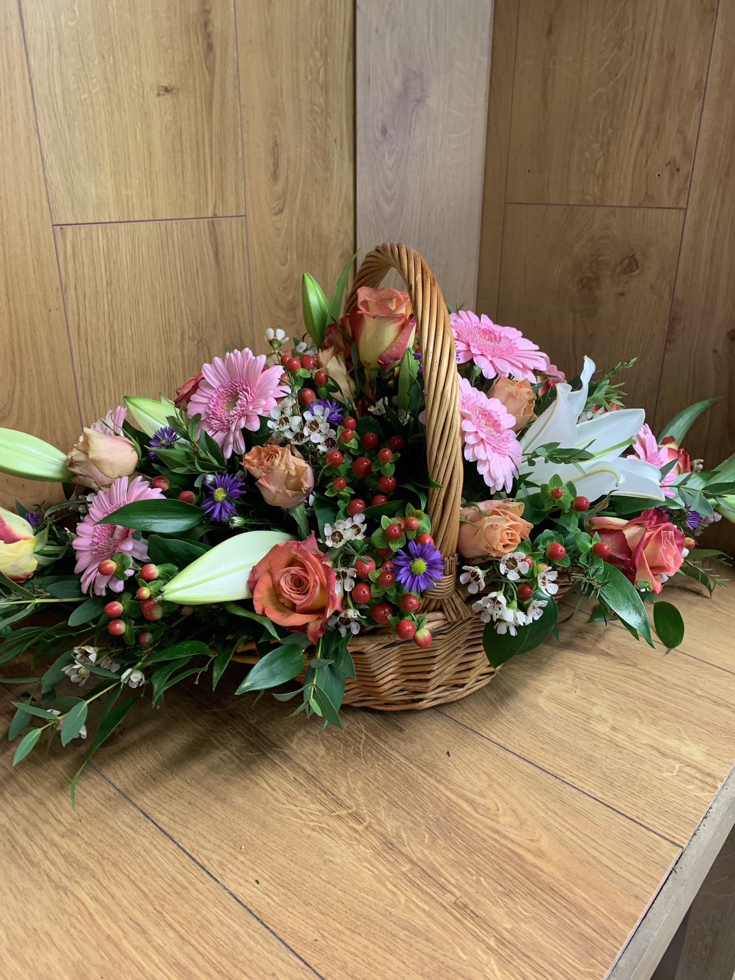 Floral Baskets from E25 to E60
