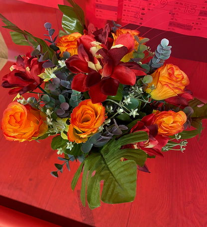Dahlia Rosebud & Eucalyptus Bush - Artificial