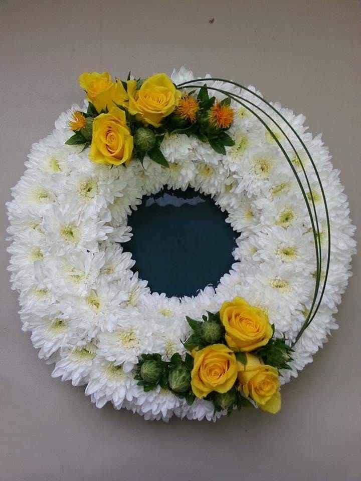 Traditional Wreath Ring