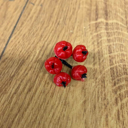 3cm Red Berry Cluster x 100 pieces